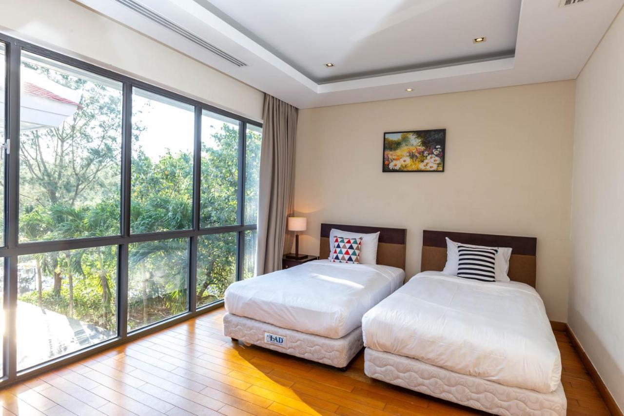 Luxury Pool Villa Close To The Private Beach ダナン市 エクステリア 写真