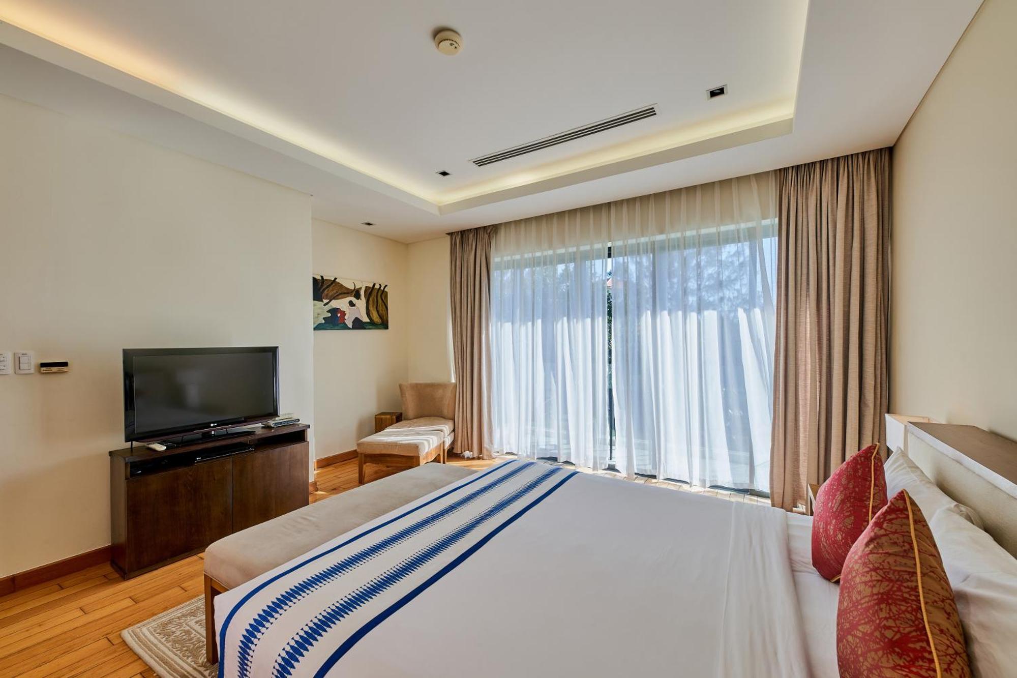Luxury Pool Villa Close To The Private Beach ダナン市 エクステリア 写真