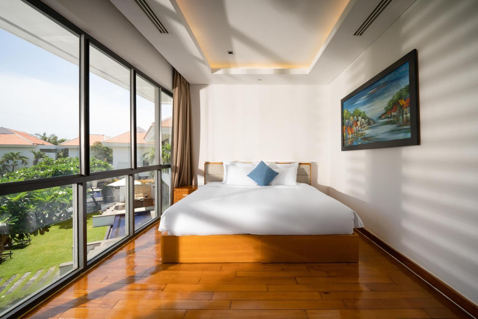 Luxury Pool Villa Close To The Private Beach ダナン市 エクステリア 写真