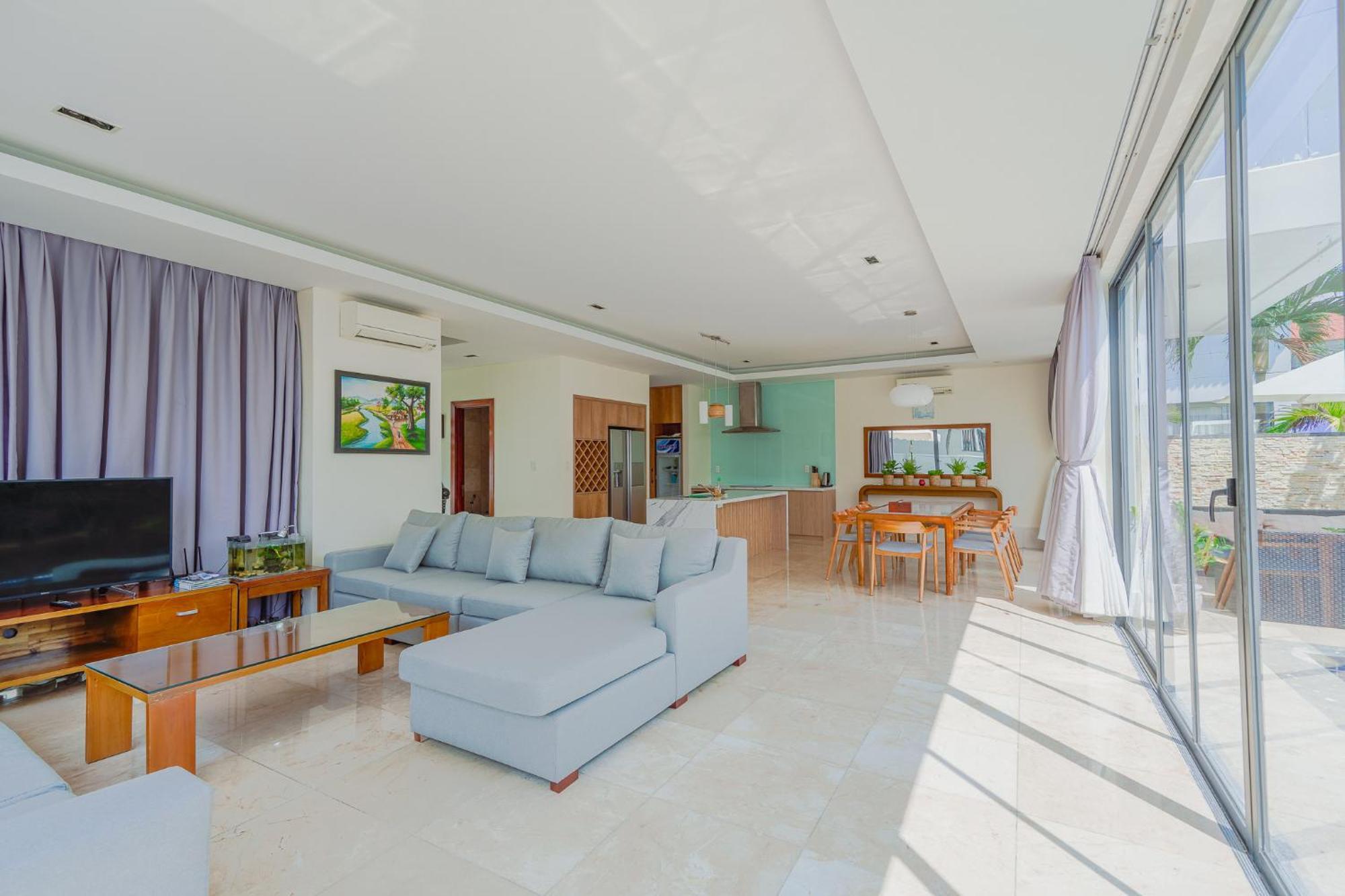 Luxury Pool Villa Close To The Private Beach ダナン市 エクステリア 写真