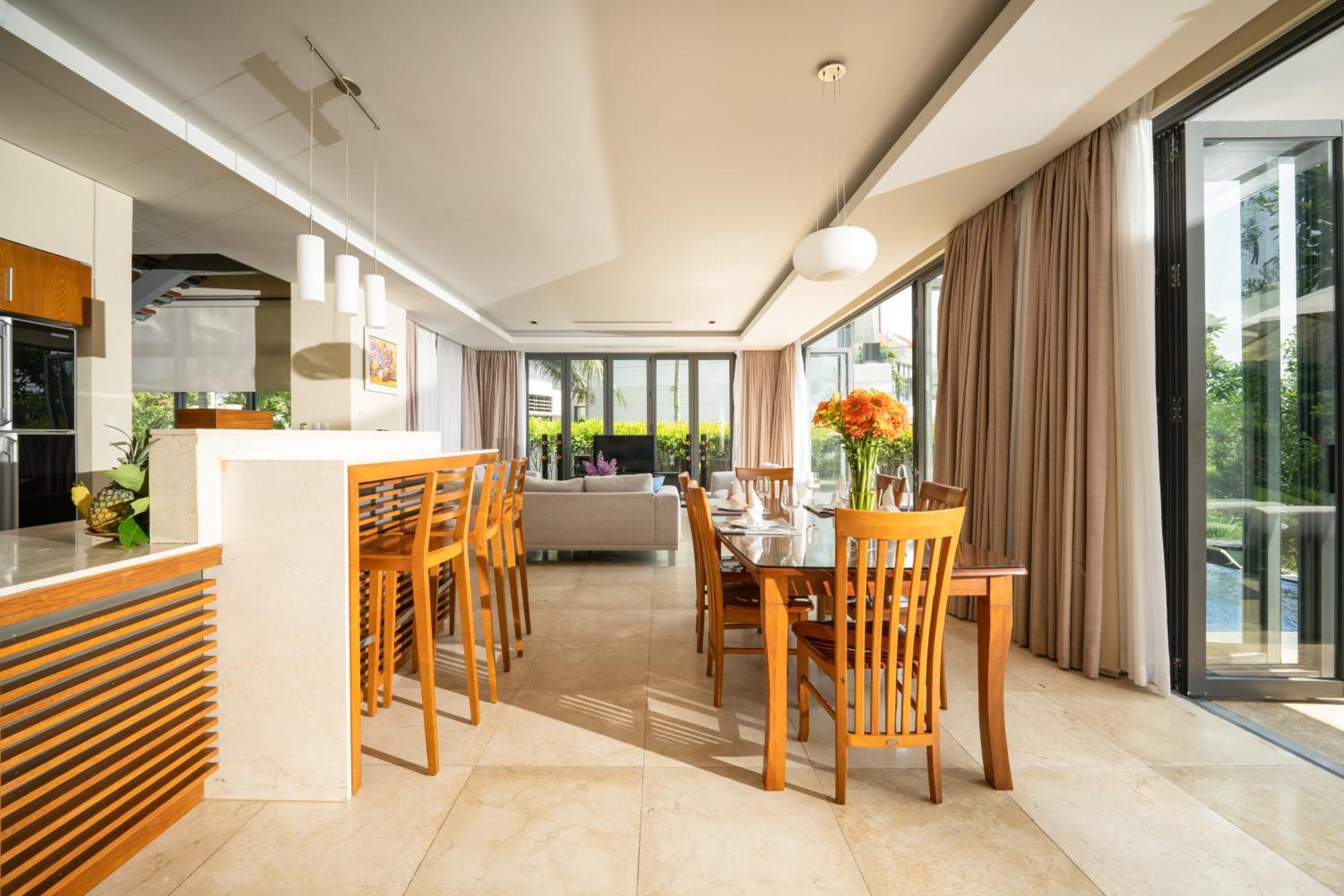 Luxury Pool Villa Close To The Private Beach ダナン市 エクステリア 写真