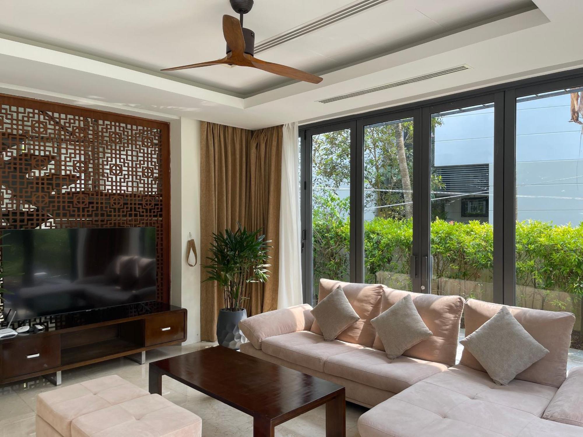 Luxury Pool Villa Close To The Private Beach ダナン市 エクステリア 写真